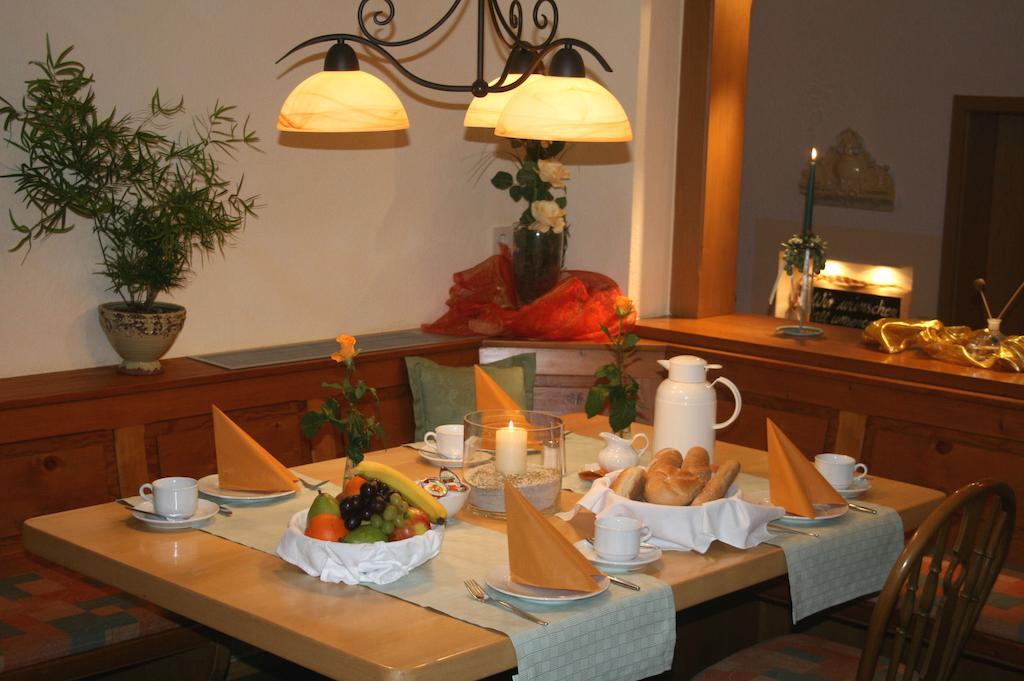 באד קוניגסהופן אים גראבפלד Landhotel Vierjahreszeiten מראה חיצוני תמונה